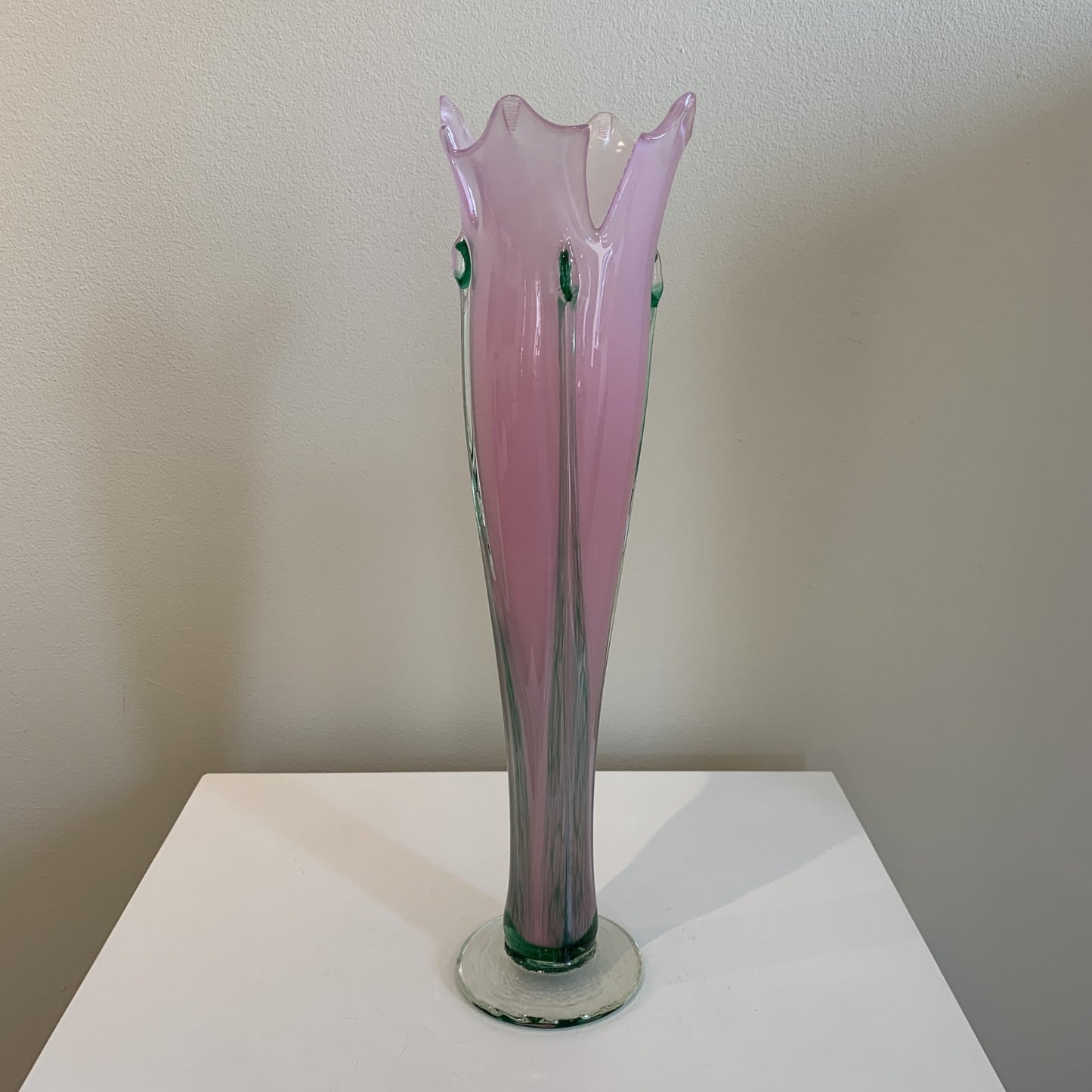 Callahan Mountain Studios Glass Flower Vase (Pink)