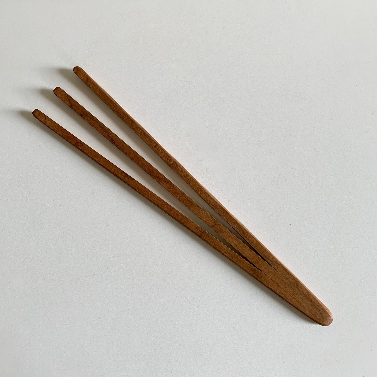 Jonathan's Spoons Large Whisk (Cherry)