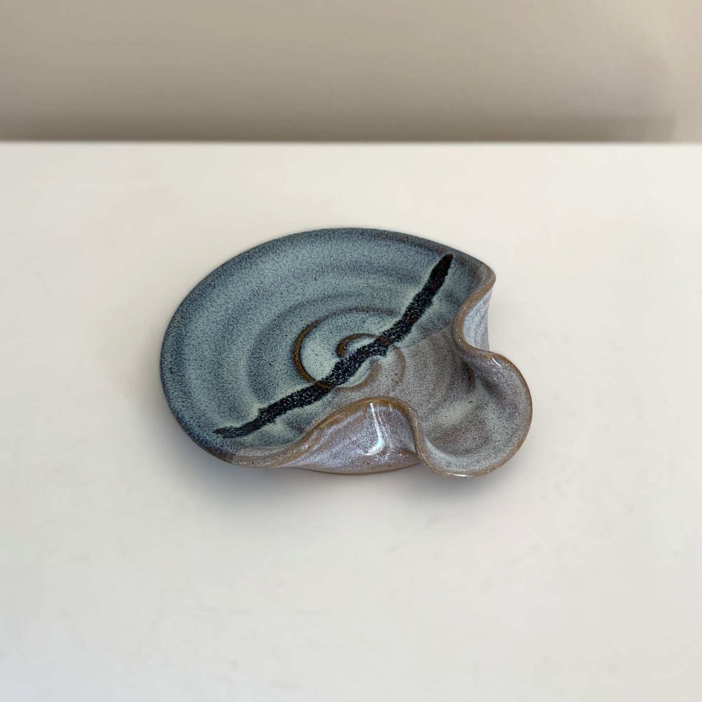 Salvaterra Pottery Spoon Rest Sky