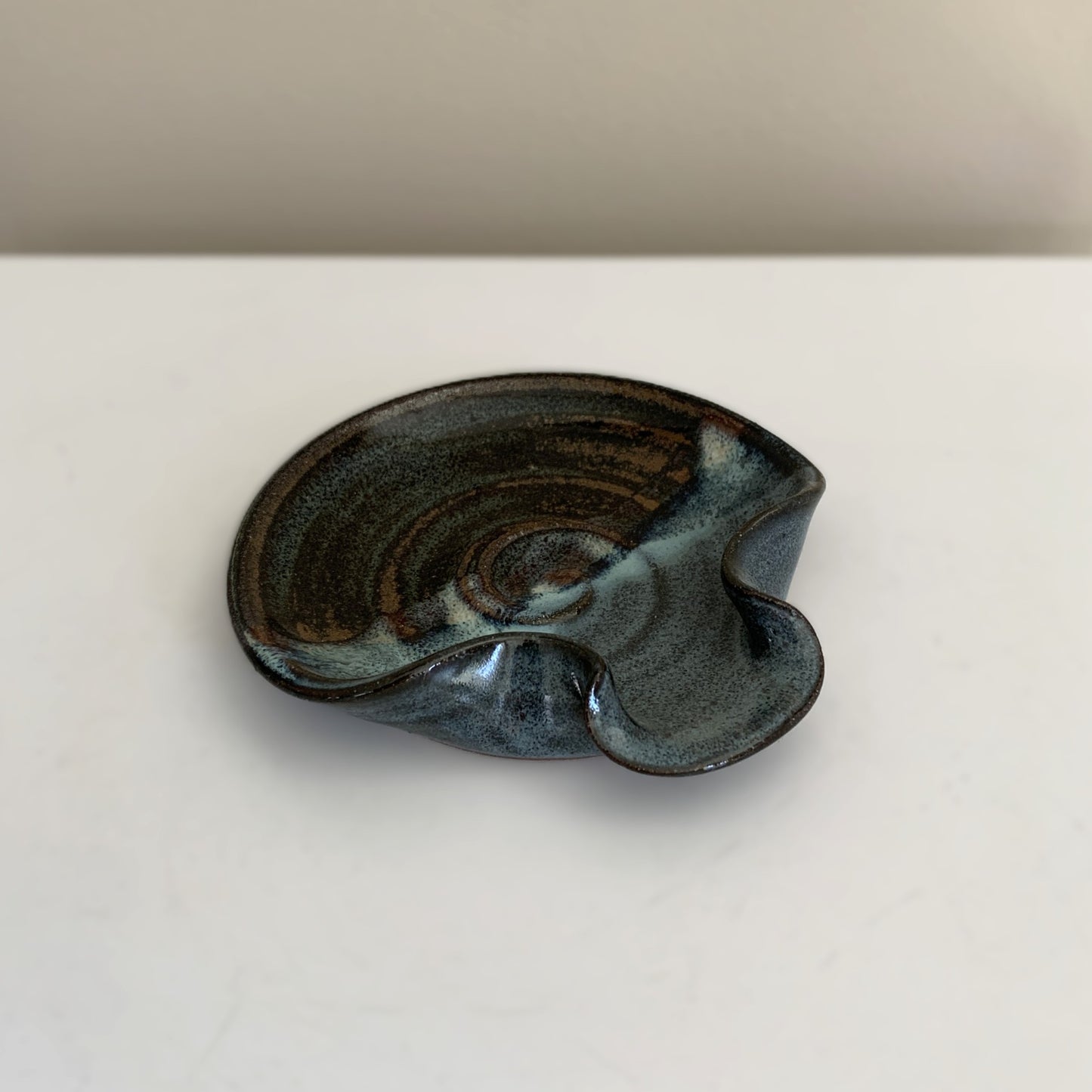 Salvaterra Pottery Spoon Rest Waterfall