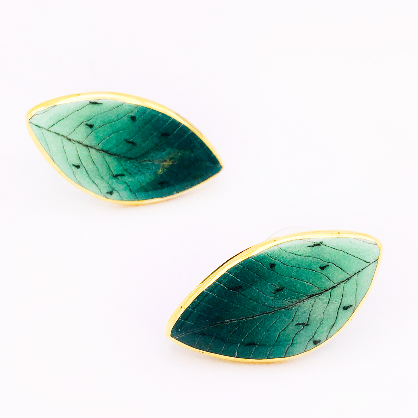 Green Leaf, Small Post