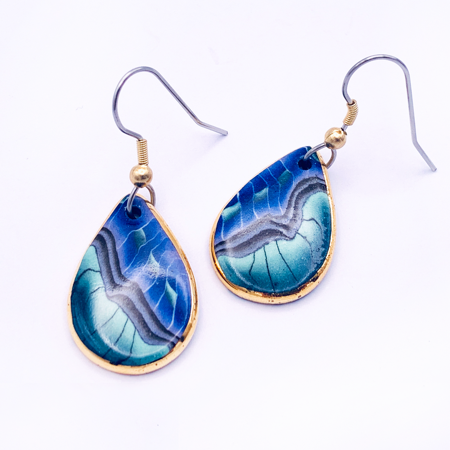 Tahoe Teardrop, French Hook