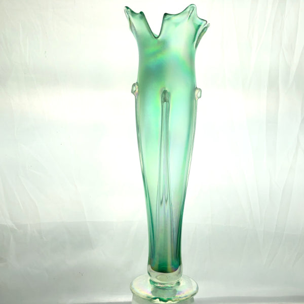 Callahan Mountain Flower Vase, Green, Iridized