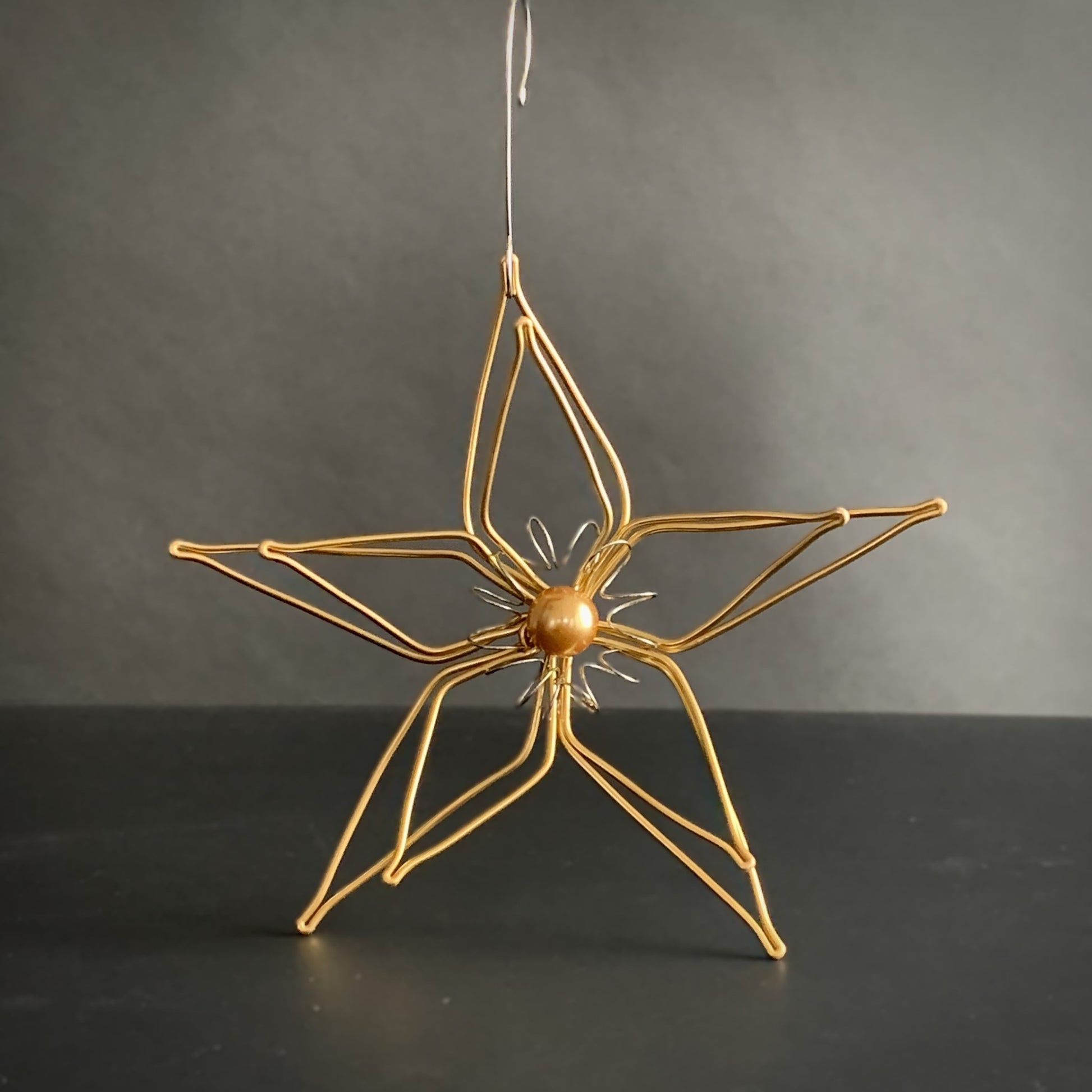 Village Designs Wire Gold Star Ornament